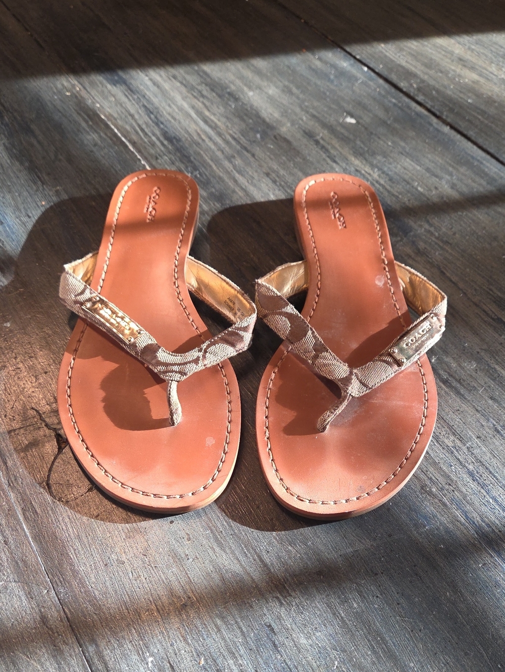 Coach Brown Signature Canvas - Barley Worn